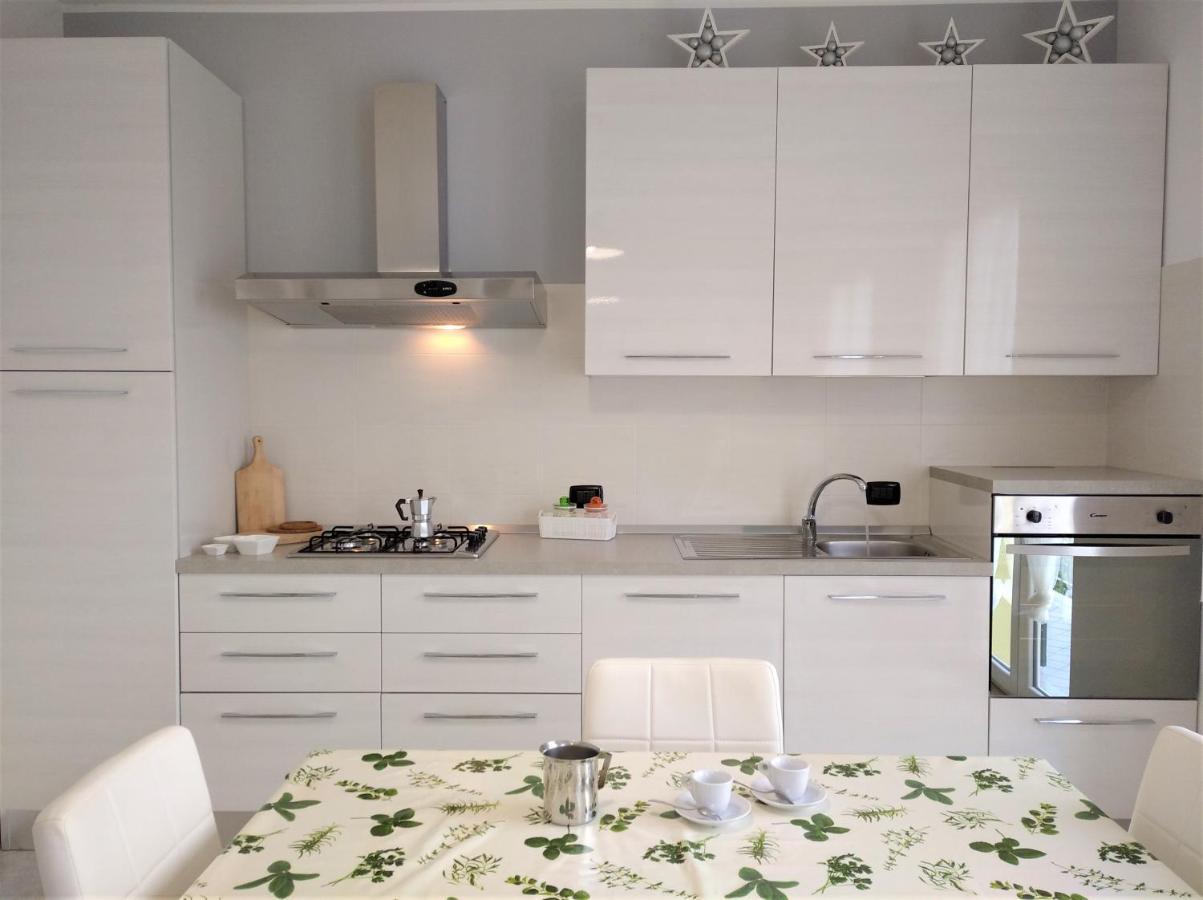 Casa Betty Apartment Baveno Bagian luar foto